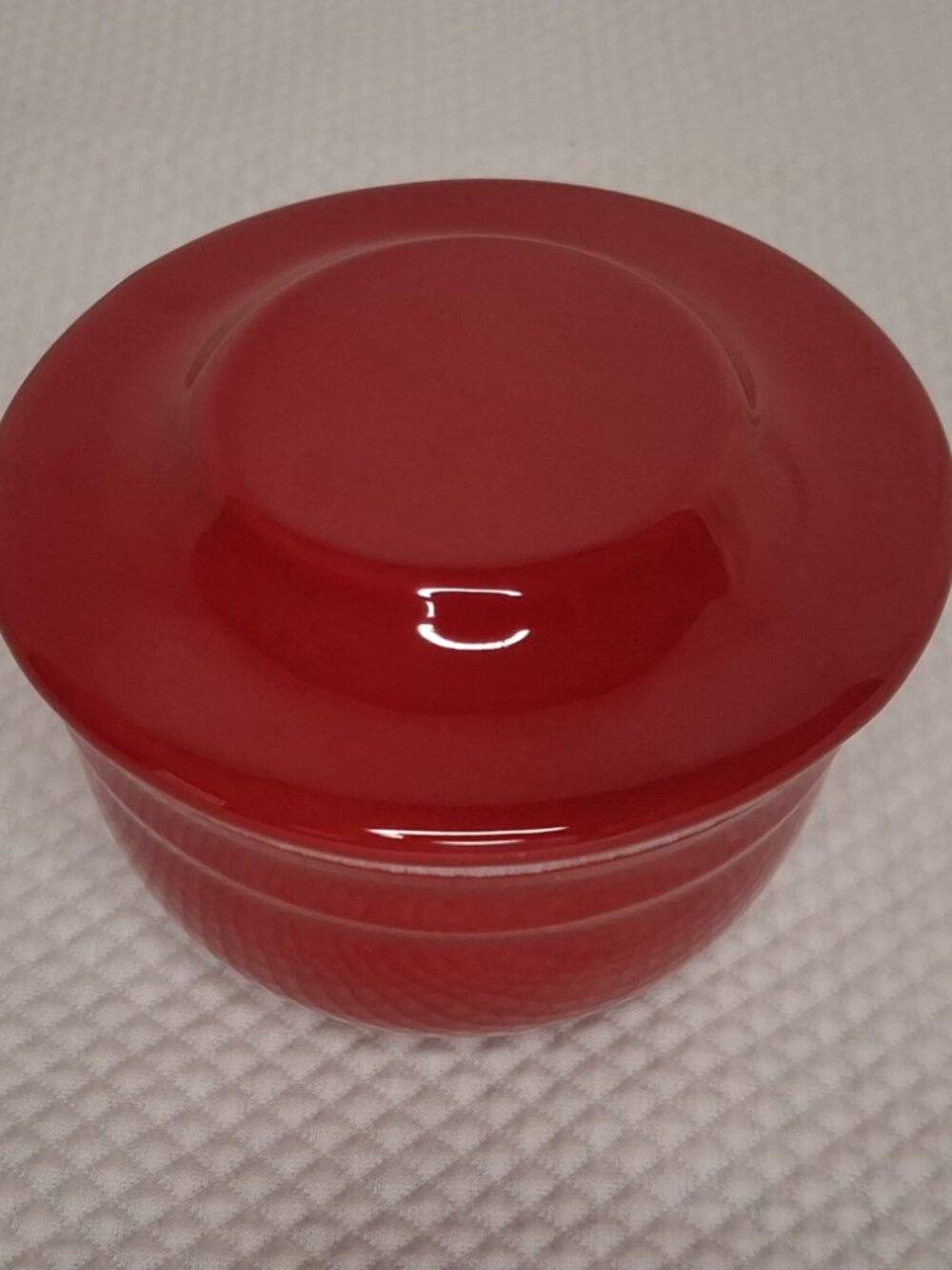 Contemporary Emile Henry French Pottery Flame Red Butter Bell #16.10 - Picture 2 of 6